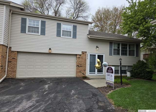 Property at 2318 S 119th Plz, Omaha, NE 68144, 2 beds, 2.5 baths