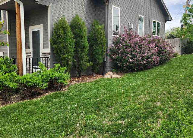 Property at 6005 N 108th Avenue Circle, Omaha, NE 68164, 3 beds, 2 baths