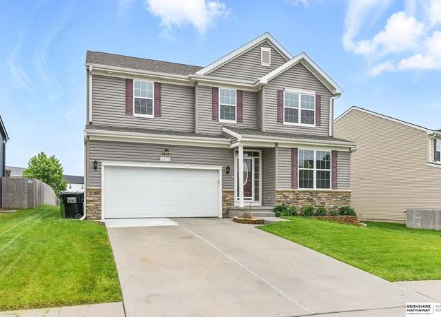 Property at 8925 N 159th Ave, Bennington, NE 68007, 5 beds, 3.5 baths