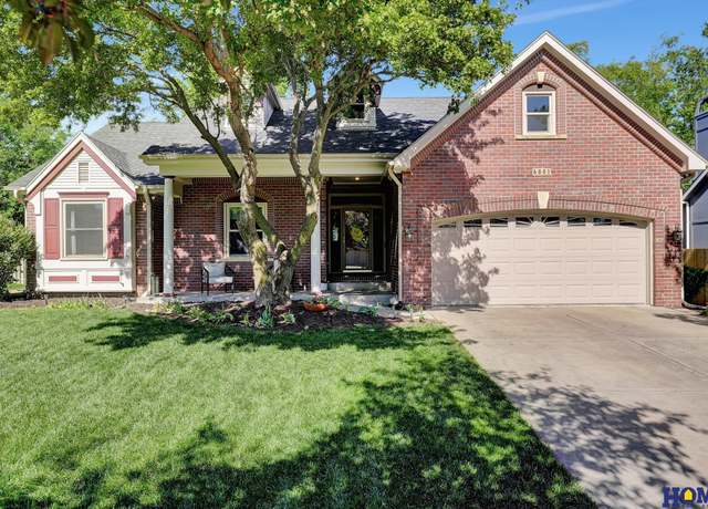 Property at 6841 S 43rd St, Lincoln, NE 68516, 3 beds, 3 baths