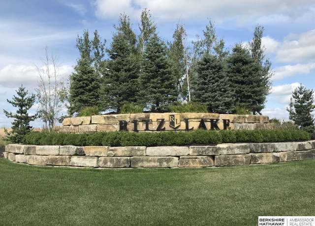 Property at 3043 E 34th Ct, Fremont, NE 68025