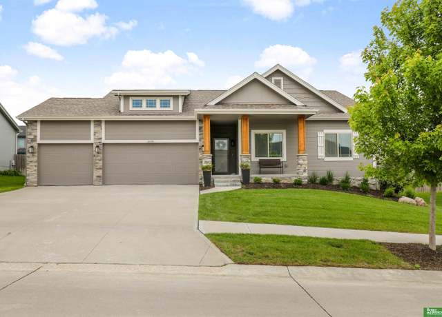 Property at 16314 Weber St, Bennington, NE 68007, 4 beds, 3 baths