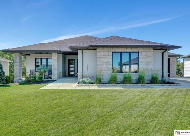 Property at 9685 Topher Blvd, Lincoln, NE 68526, 4 beds, 3 baths