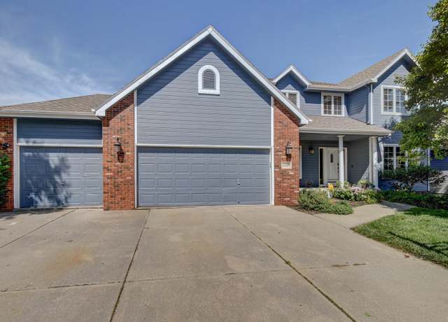 Property at 1760 N 174th St, Omaha, NE 68118, 5 beds, 3.5 baths