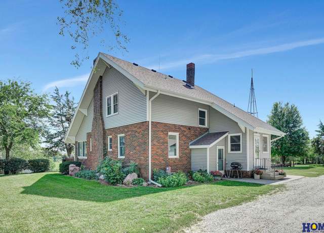Property at 12605 Pioneers Blvd, Lincoln, NE 68461, 3 beds, 3 baths