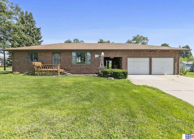 Property at 2242 Euclid St, Ashland, NE 68003, 2 beds, 2 baths