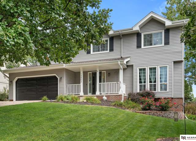 Property at 13403 S 28 St, Bellevue, NE 68123, 4 beds, 2.5 baths