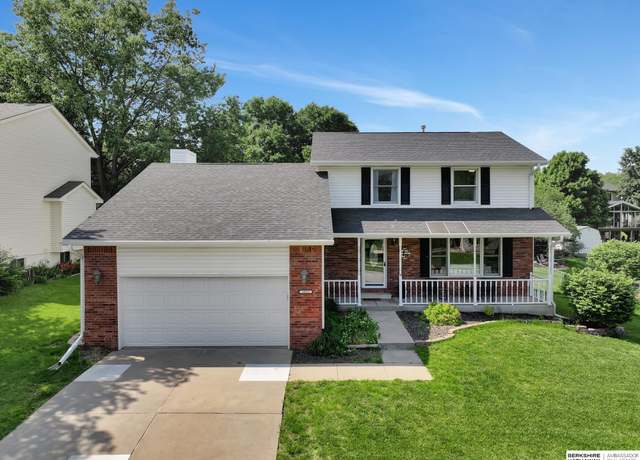 Property at 3021 Pecos Rd, Lincoln, NE 68516, 3 beds, 2.5 baths