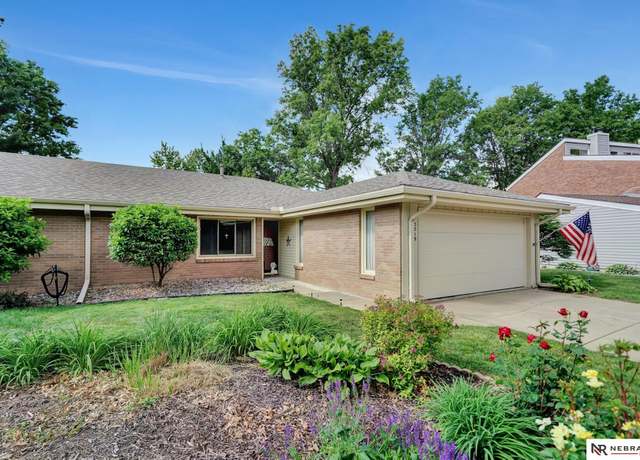 Property at 3519 Allendale Dr #1, Lincoln, NE 68516, 2 beds, 2.5 baths
