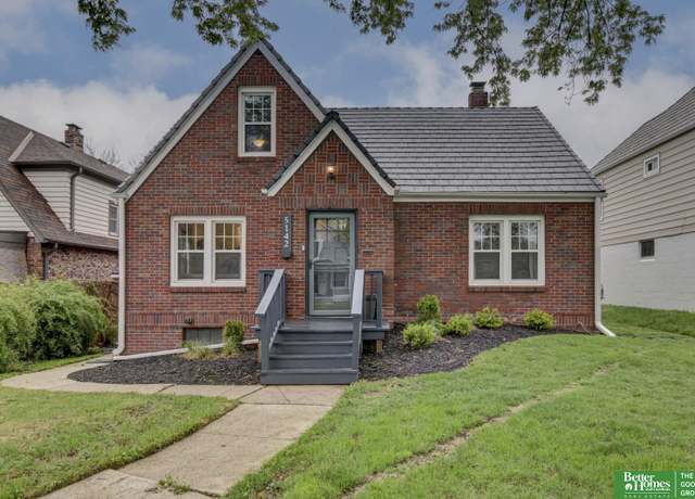 Property at 5142 Emmet St, Omaha, NE 68104-9999, 3 beds, 2 baths
