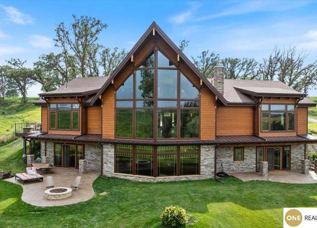 Property at 2952 Easton Trl, Woodbine, IA 51579, 5 beds, 4 baths