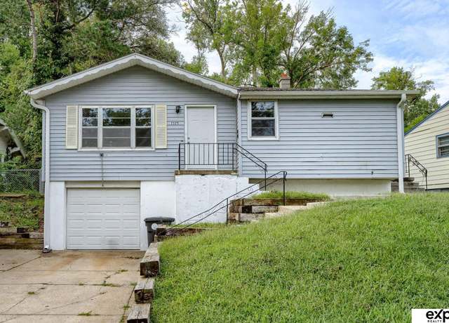 Property at 3325 Weber St, Omaha, NE 68112, 3 beds, 2 baths