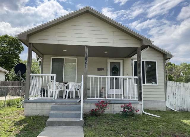 Property at 1641 N 24th St, Lincoln, NE 68503, 4 beds, 1 bath