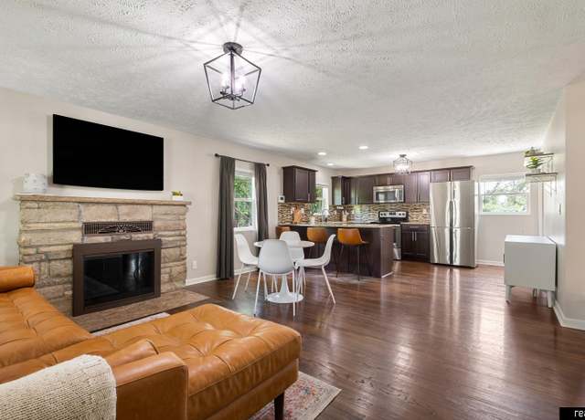 Property at 8141 Browne St, Omaha, NE 68134, 4 beds, 1.5 baths