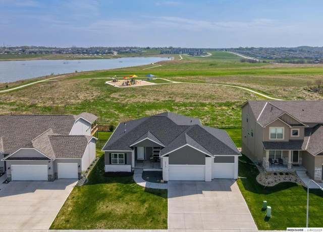 Property at 5513 N 177th St, Omaha, NE 68116, 4 beds, 3 baths