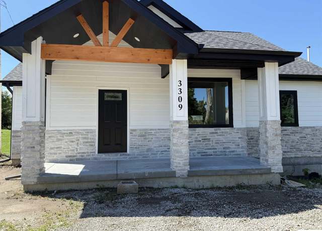 Property at 3309 Ohio St, Omaha, NE 68111, 3 beds, 1.5 baths