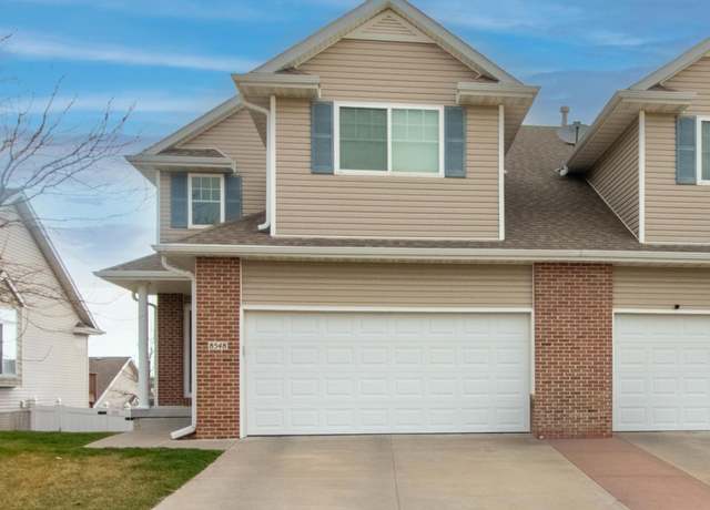 Property at 8548 Ridge Hollow Dr, Lincoln, NE 68526, 4 beds, 4 baths