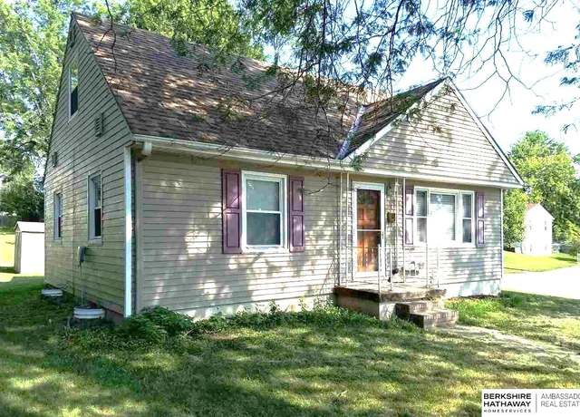 Property at 3513 S 122 St, Omaha, NE 68144, 4 beds, 2 baths