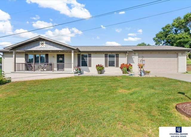Property at 1018 Skyline Dr, Logan, IA 51546, 3 beds, 2 baths