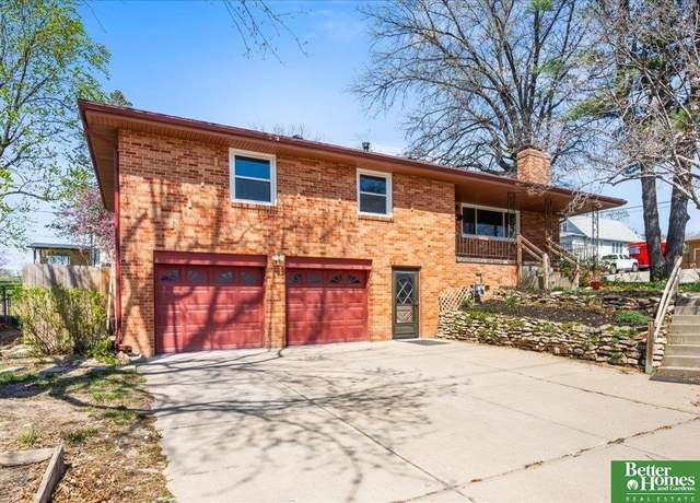 Property at 4304 Madison St, Omaha, NE 68107, 3 beds, 2.5 baths