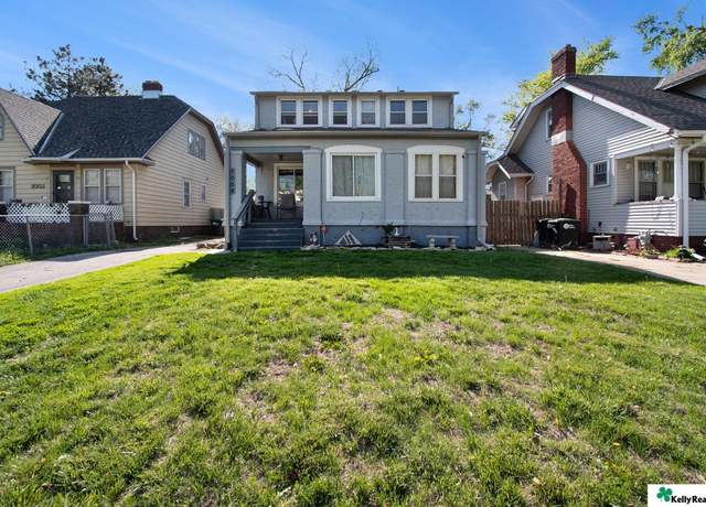 Property at 7008 Minne Lusa Blvd, Omaha, NE 68112, 3 beds, 1.5 baths