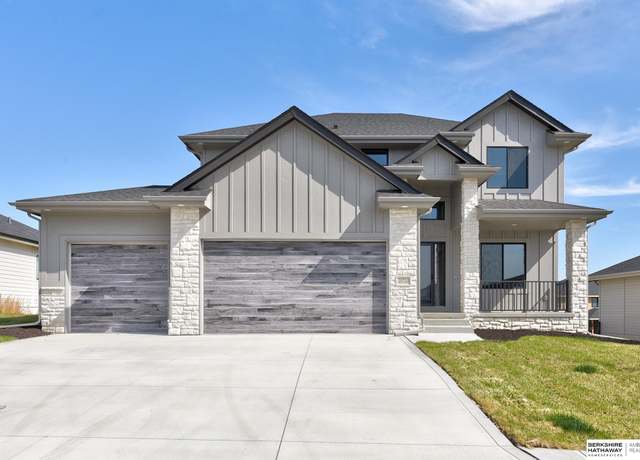 Property at 20710 Ellison Ave, Elkhorn, NE 68022, 4 beds, 2.5 baths