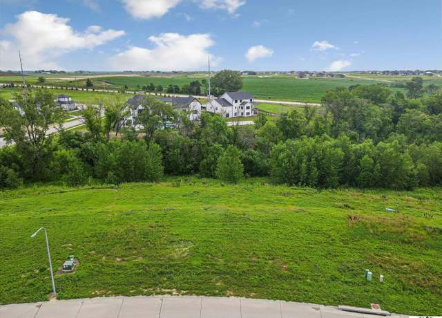 Property at 5807 N 206 St, Elkhorn, NE 68022