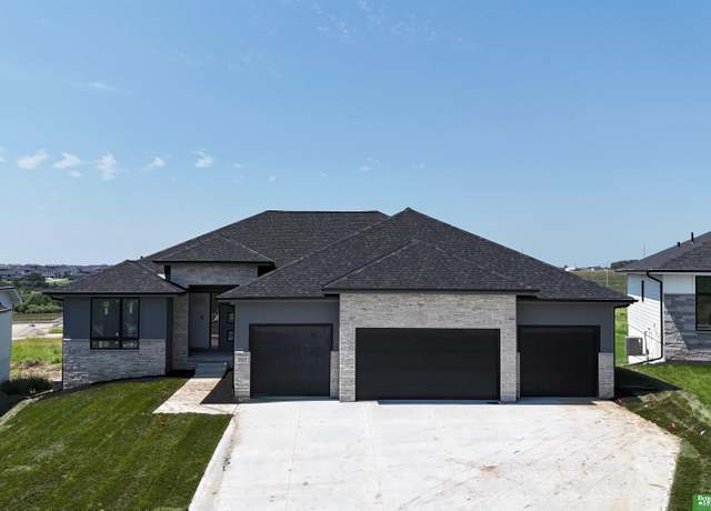 Property at 5618 N 198th St, Elkhorn, NE 68022, 6 beds, 3 baths