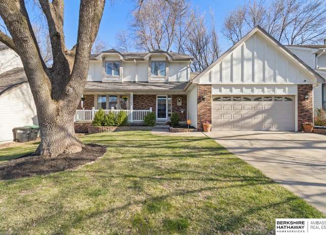 Property at 10422 Y St, Omaha, NE 68127, 3 beds, 2.5 baths