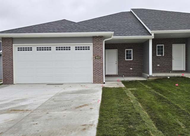Property at 5801 S 94th St, Lincoln, NE 68526, 3 beds, 2.5 baths