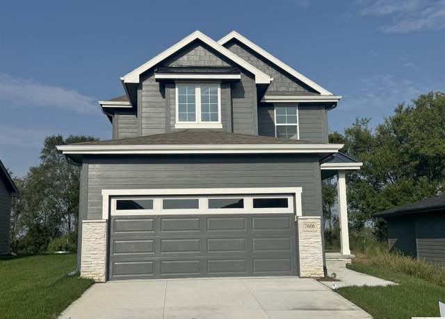 Property at 7606 N 116th Ave, Omaha, NE 68142, 3 beds, 2.5 baths