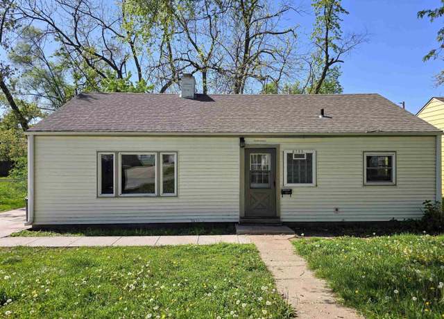 Property at 6783 Lafayette St, Omaha, NE 68132, 3 beds, 1 bath