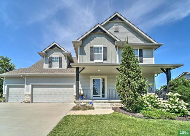Property at 6010 N 151 Ave, Omaha, NE 68116, 4 beds, 4 baths