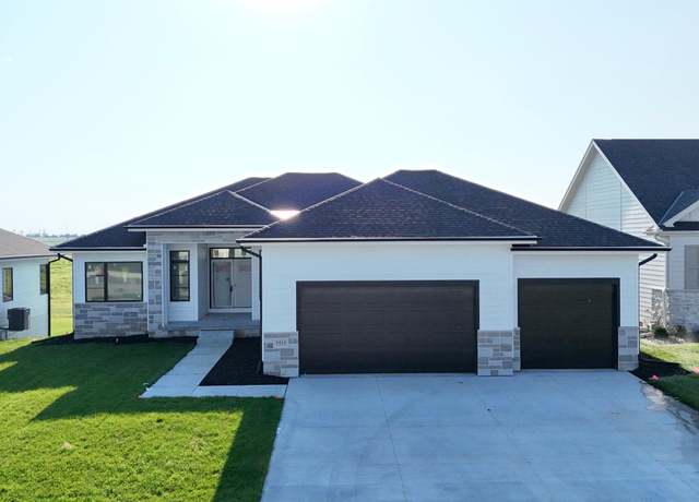 Property at 5414 N 212th St, Elkhorn, NE 68022, 5 beds, 3 baths