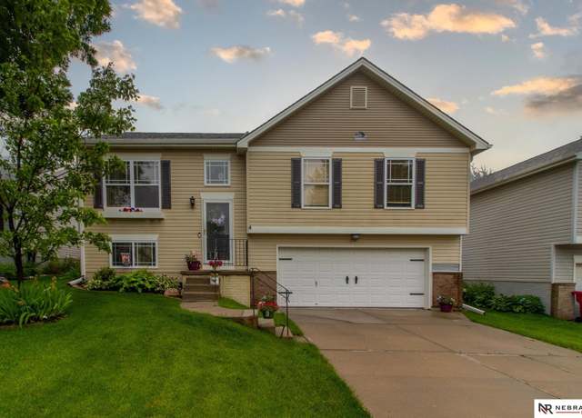 Property at 15417 Willit St, Bennington, NE 68007, 3 beds, 2 baths