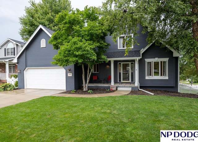 Property at 7401 Elk Creek Dr, Lincoln, NE 68516, 4 beds, 1.5 baths