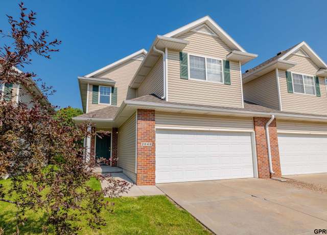 Property at 2048 Connor Pl, Lincoln, NE 68505, 3 beds, 2.5 baths