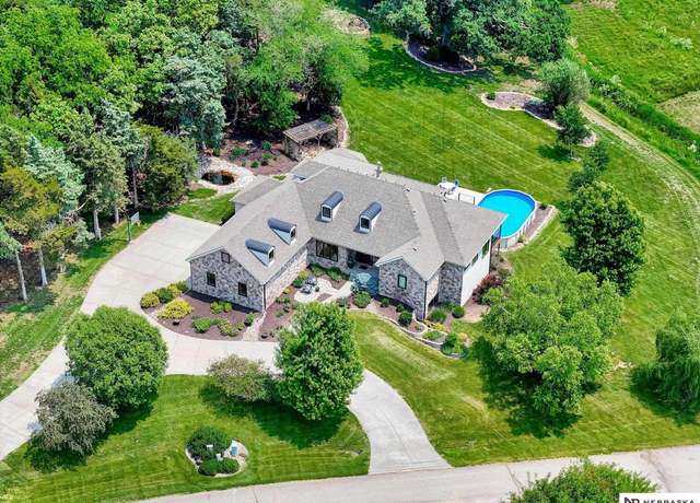 Property at 3940 Nicholas Ct, Roca, NE 68430, 6 beds, 4.5 baths