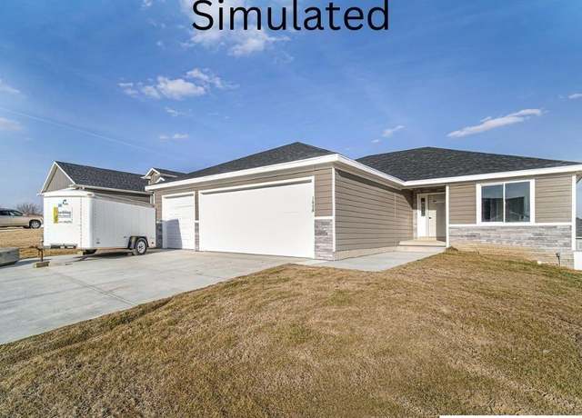 Property at 5800 SW Catalina St, Lincoln, NE 68523, 3 beds, 2 baths