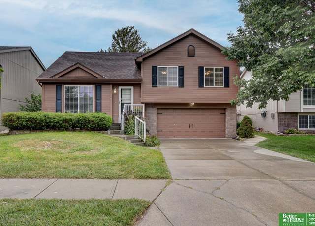 Property at 18711 Borman St, Omaha, NE 68135, 3 beds, 2 baths