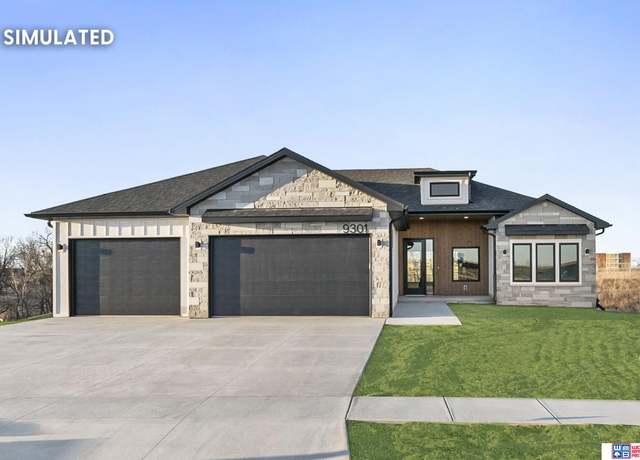 Property at 3639 Wilderness Hills Blvd, Lincoln, NE 68516, 6 beds, 3 baths