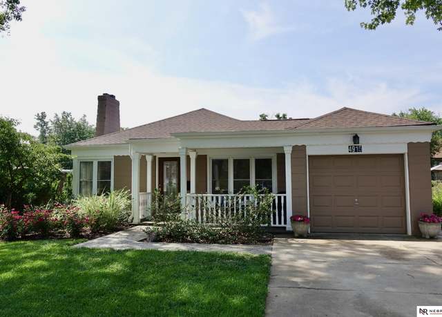 Property at 4915 Pinkney St, Omaha, NE 68104, 4 beds, 2 baths