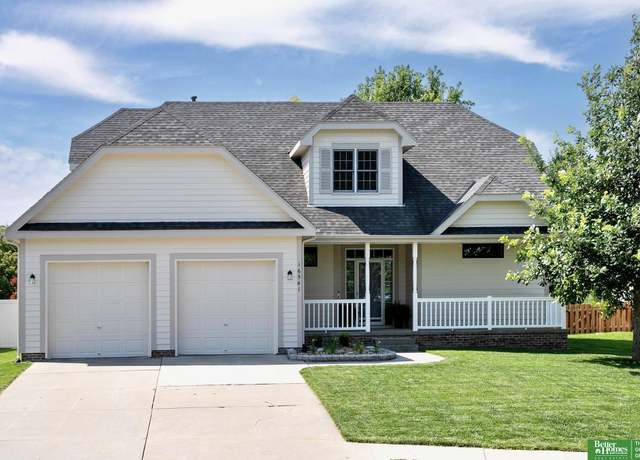 Property at 16541 Cottonwood St, Omaha, NE 68136, 5 beds, 3.5 baths
