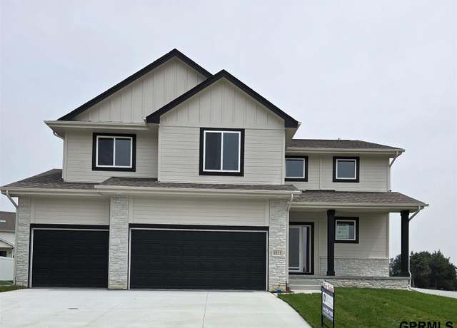 Property at 6515 S 199 Ave, Omaha, NE 68135, 4 beds, 2.5 baths