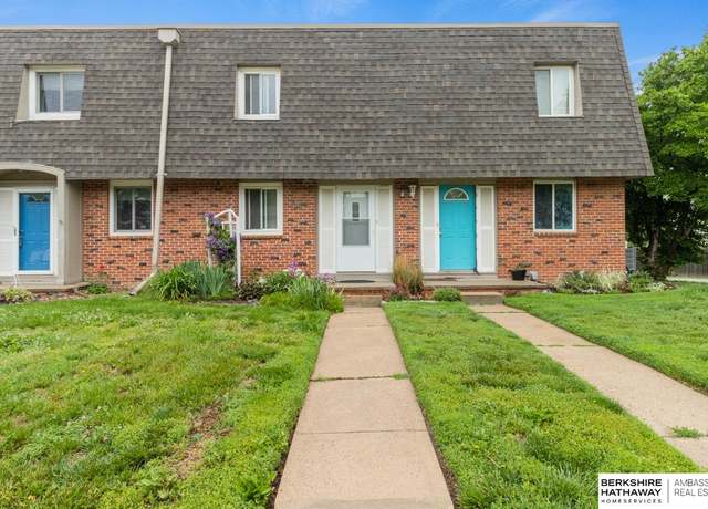 Property at 3804 Gayle Ave, Bellevue, NE 68123, 2 beds, 2 baths