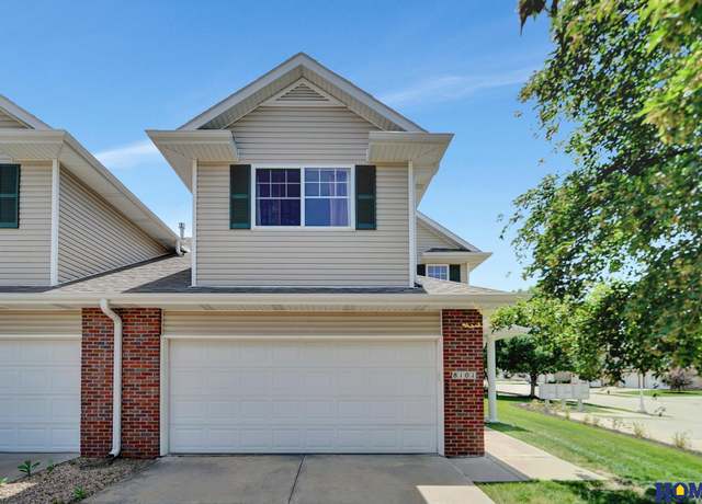Property at 8101 Oshel Ave, Lincoln, NE 68505, 3 beds, 2.5 baths