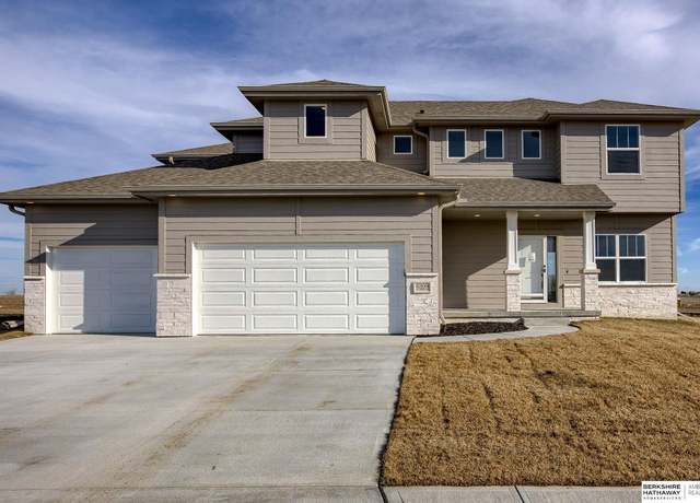 Property at 6309 N 208th St, Elkhorn, NE 68022, 5 beds, 2.5 baths