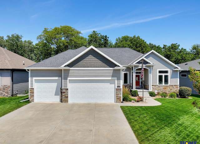 Property at 9332 Northern Sky Rd, Lincoln, NE 68505, 5 beds, 3 baths