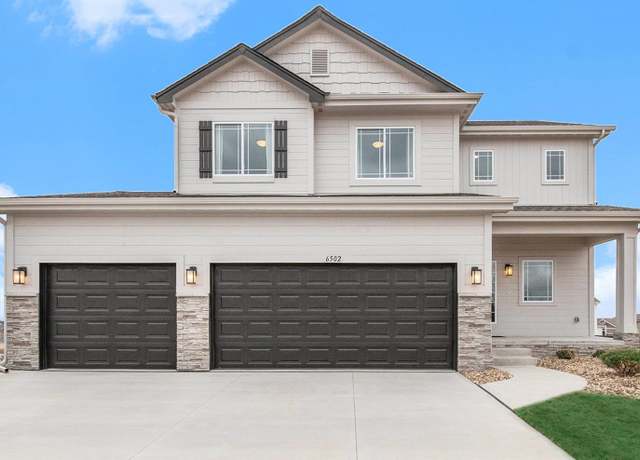 Property at 12102 S 107 St, Papillion, NE 68046, 5 beds, 3.5 baths