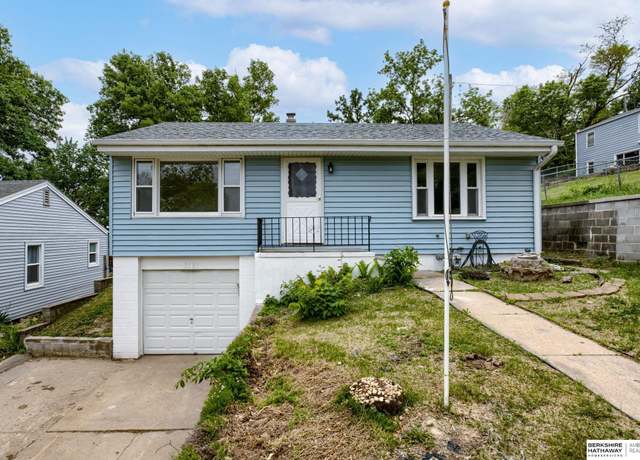 Property at 3121 State St, Omaha, NE 68112, 1 bed, 1 bath